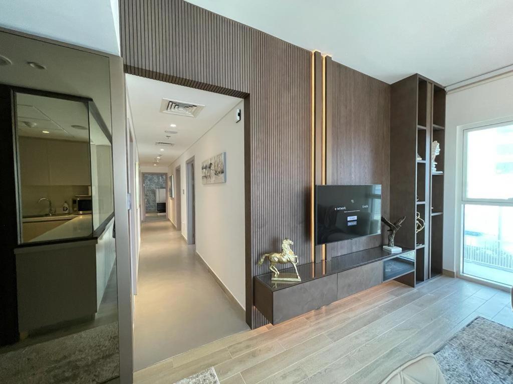 Smart Living Apartment Абу-Даби Экстерьер фото
