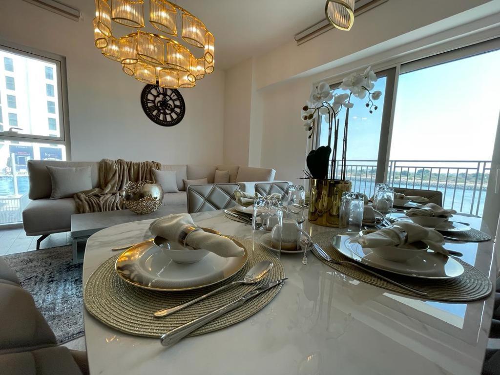 Smart Living Apartment Абу-Даби Экстерьер фото