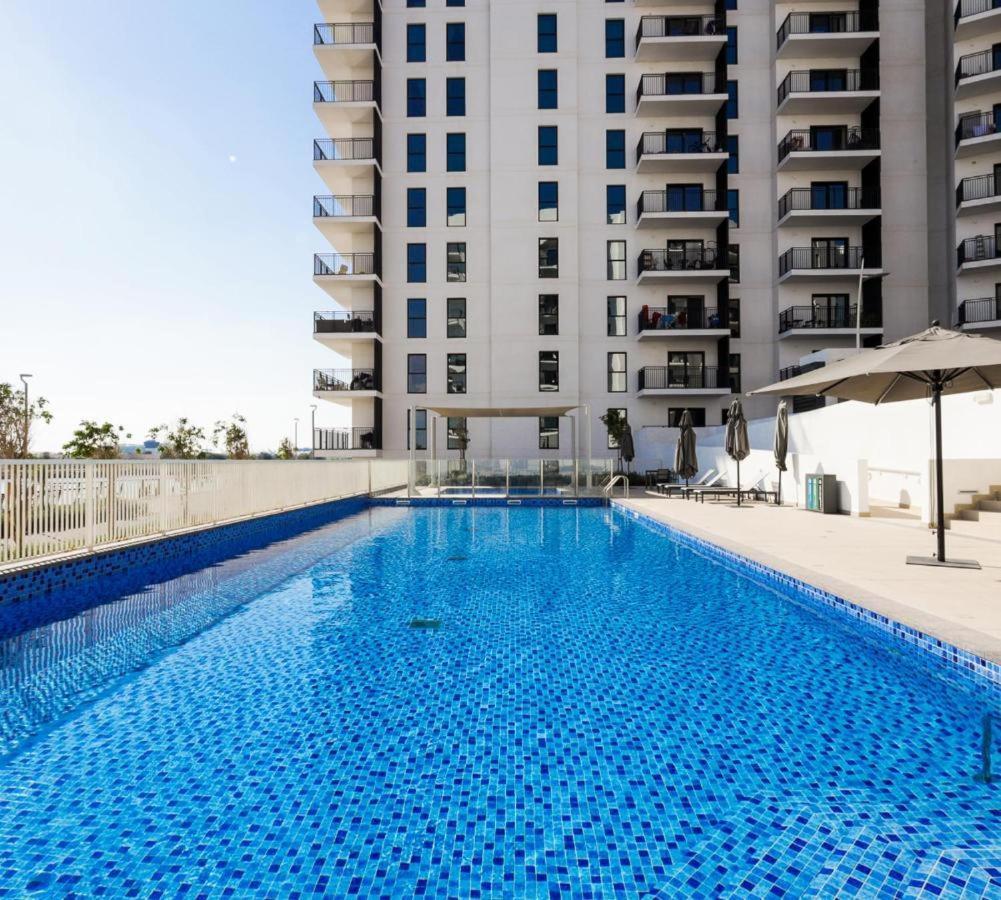 Smart Living Apartment Абу-Даби Экстерьер фото